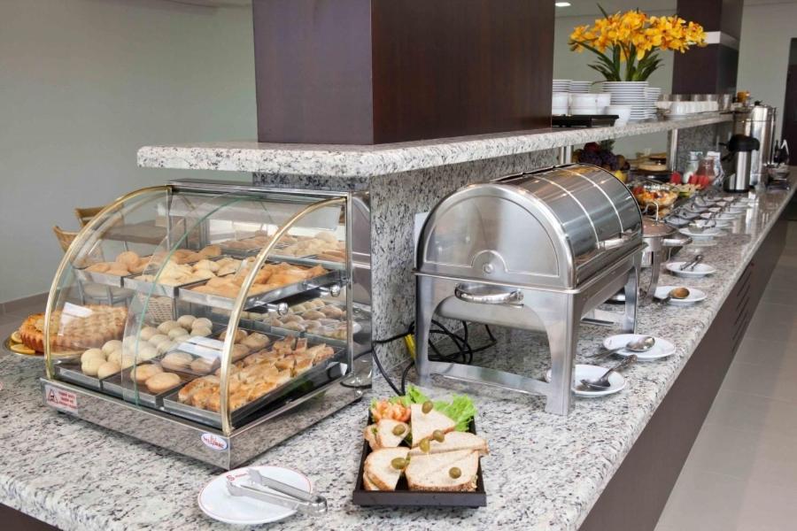 Serras Hotel Cuiabá Zewnętrze zdjęcie